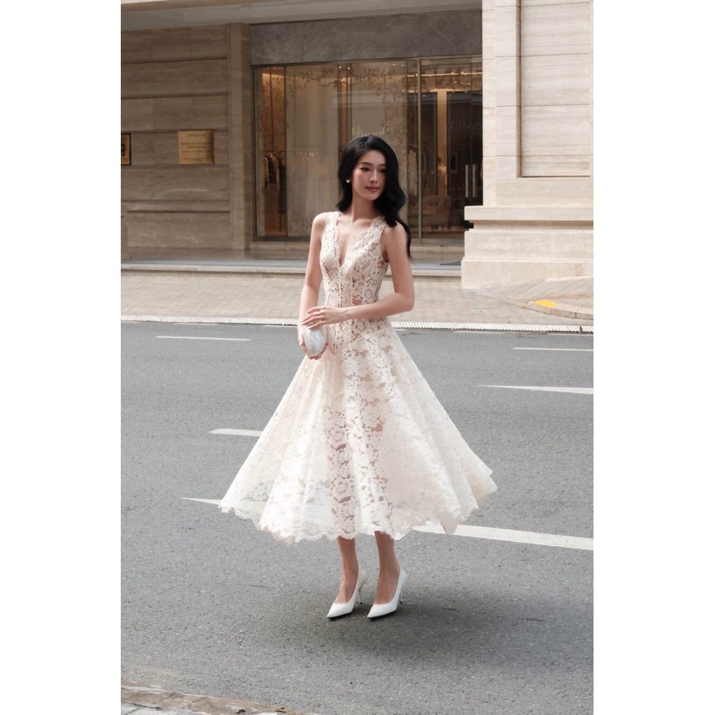 Thanh lý Váy JENNIE CHOO size L ( không kèm choàng , không kèm đồ lót mặc bên trong )