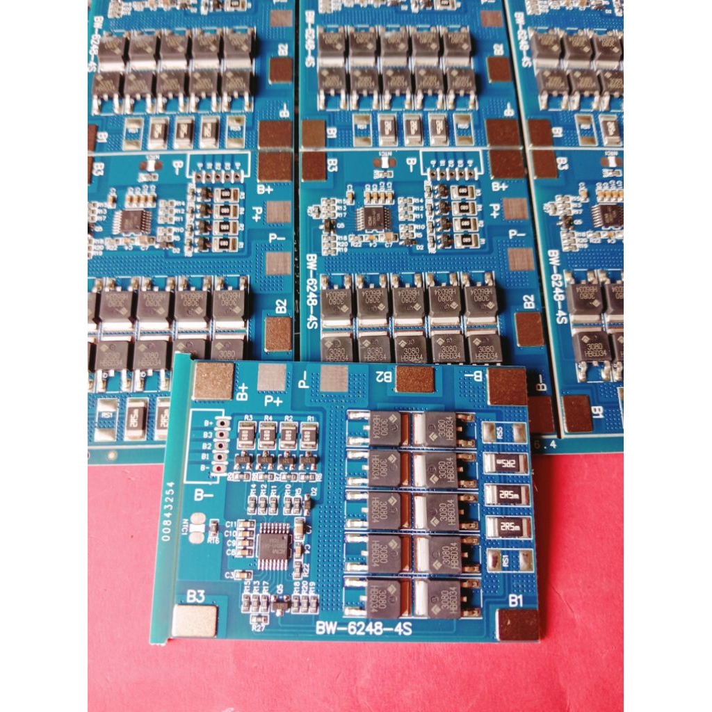🔋 Mạch bảo vệ pin kèm cân bằng BW 12V 4S30A – Giải pháp an toàn cho quạt tích điện năng lượng mặt tr