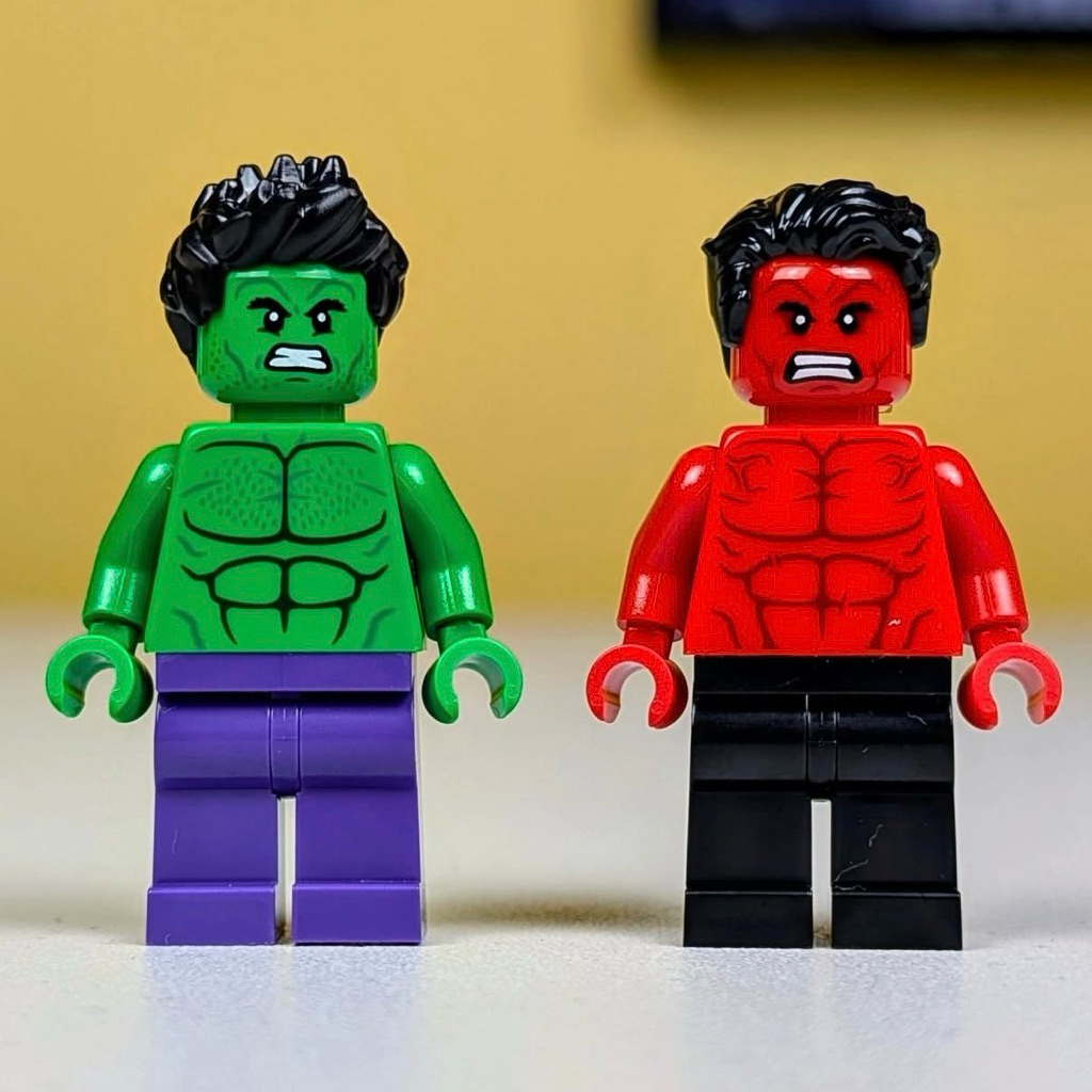 Hulk vs Red Hulk