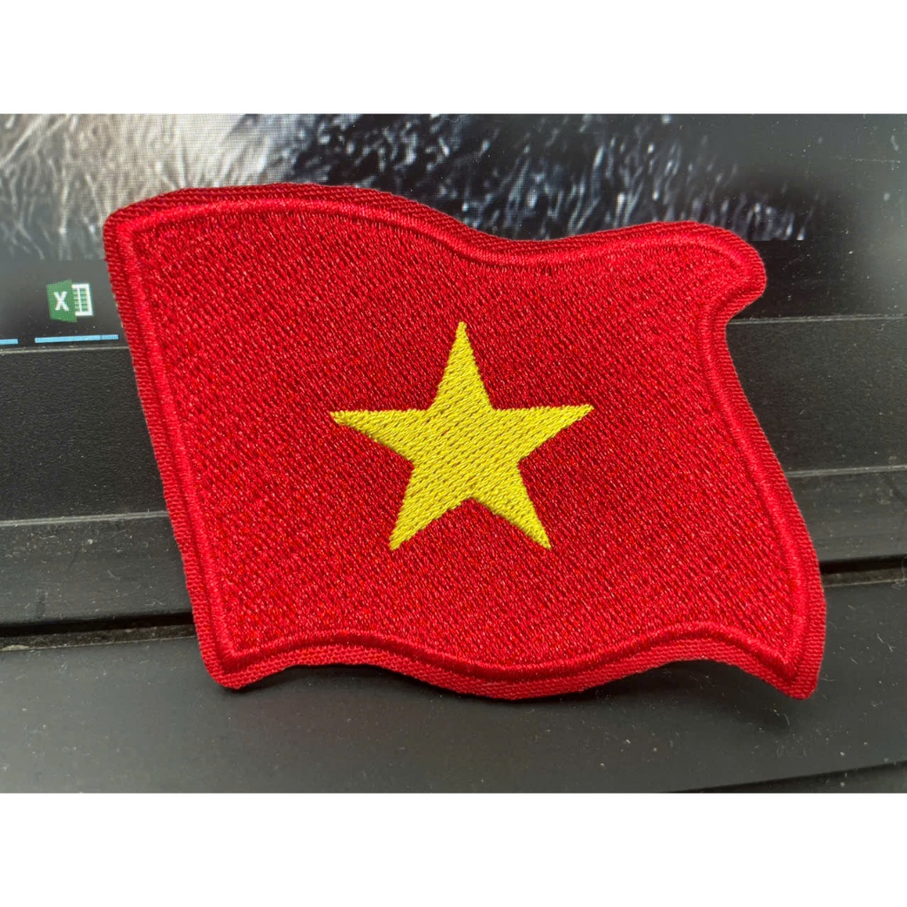 Patch Thêu Cờ Việt Nam Ủi Nhiệt  – Lá Cờ Việt Nam Thêu Vi Tính Dán Áo, Balo, Mũ Nón, Đồng Phục