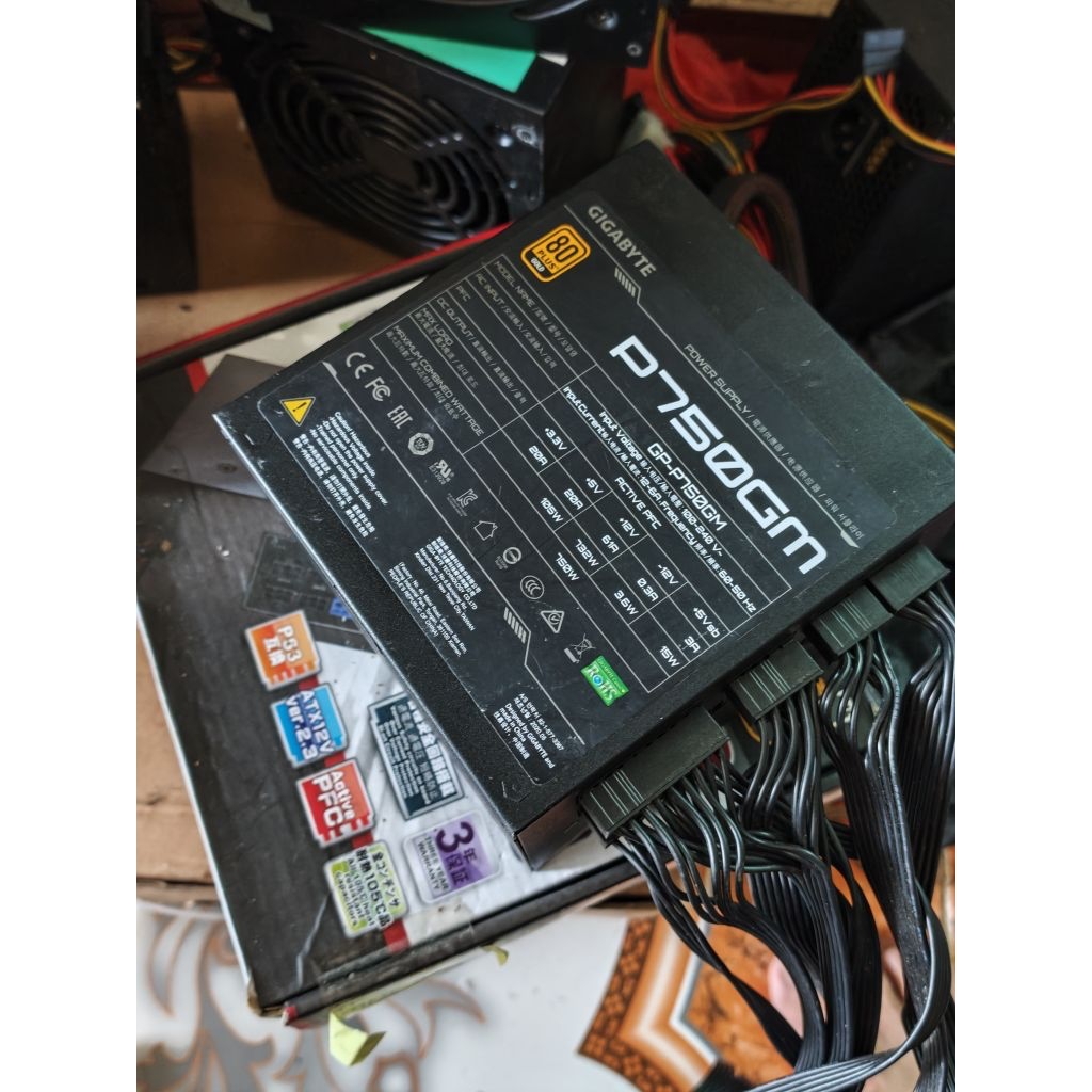 nguồn gigabyte p750gm 750w 80 plus gold
