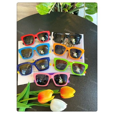 Kính râm trẻ em Jun Secret gọng nhựa dẻo, tròng chống tia UV dành cho bé từ 3-8 tuổi JS16A56ĐEN