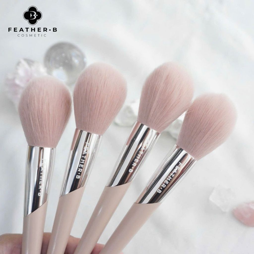 Cọ phủ - má hồng Feather B