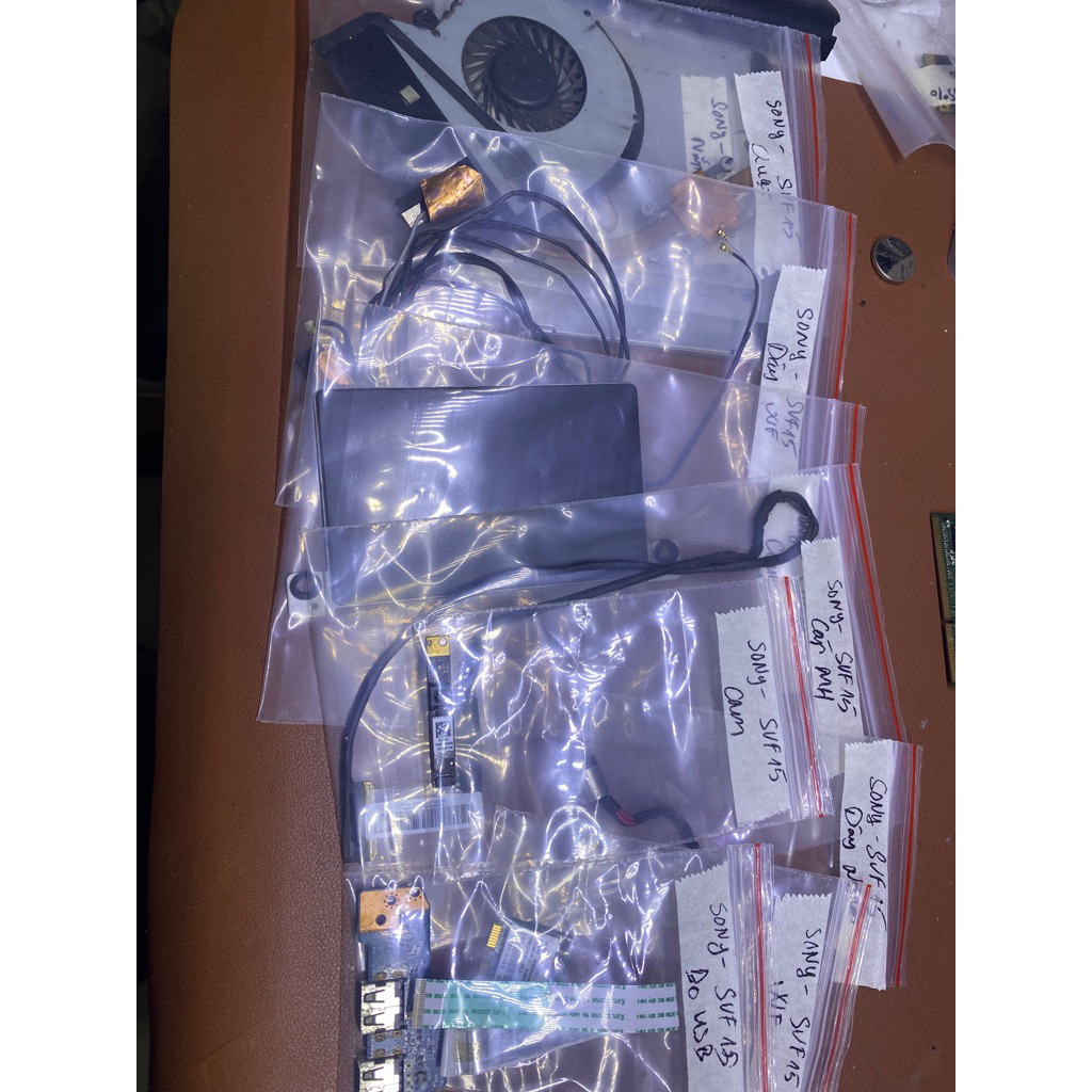 Xác Laptop Sony Svf15 linh kiện tháo máy