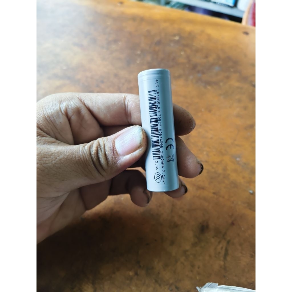 Pin 18650 xám lishen 2000mAh xả cao chuyên khoan, mài pin