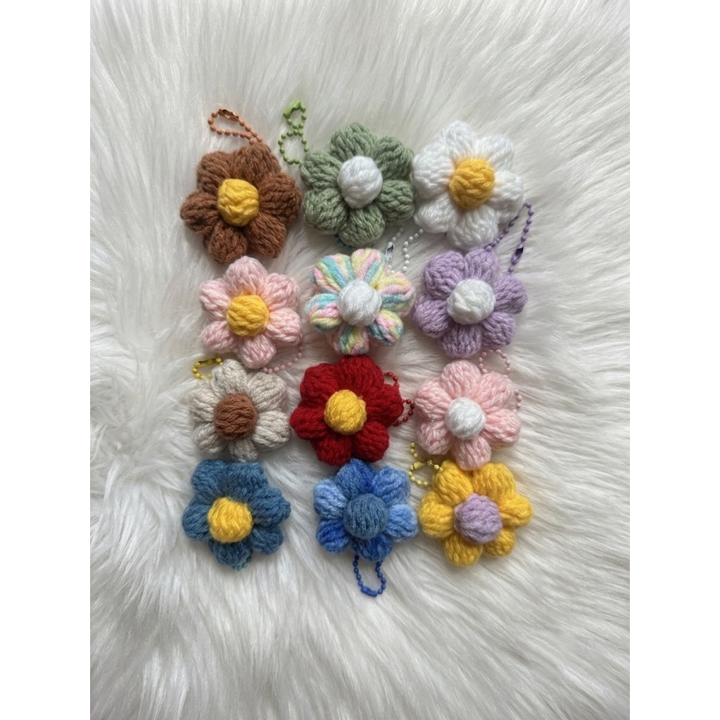 Móc khoá hoa len 6 cánh size 5cm 🌼