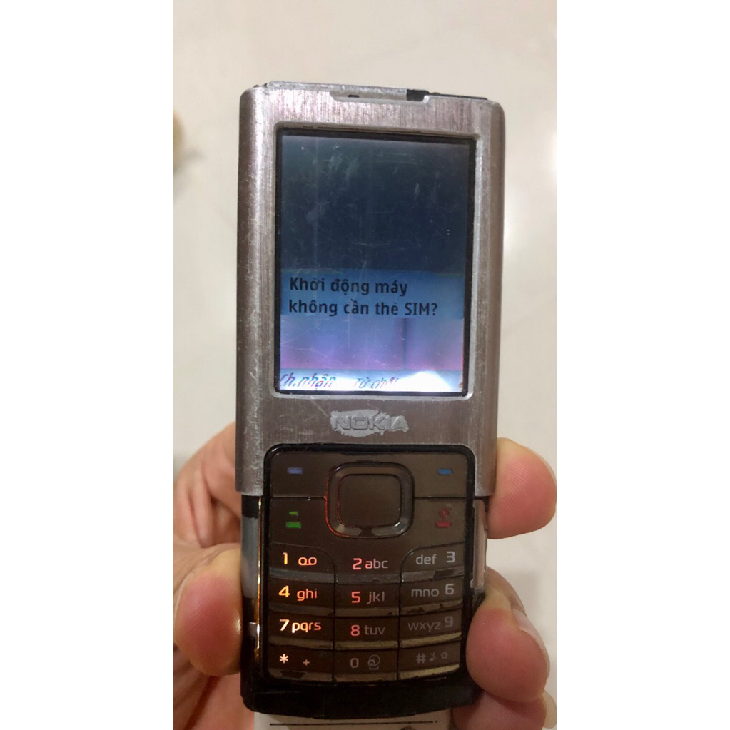 Xác Nokia 6500c không bin đủ nắp,lên màn xấu, lỗi chữ méo coi như bỏ, ae lấy linh kiện xảo chẻ vọc v