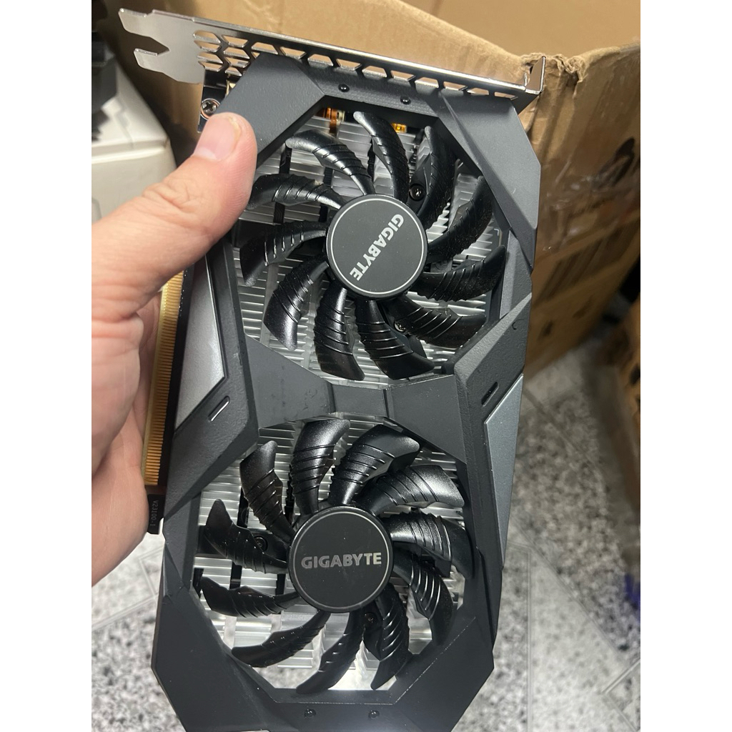 Vga Giga  3050-6G không nguồn phụ