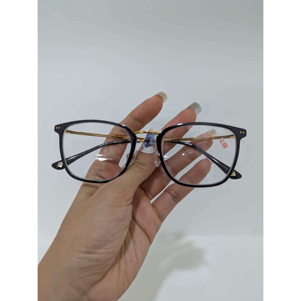Kính cận si Hàn comely 2 độ titan vàng tròng vuông bầu đen size mặt vừa nhỏ