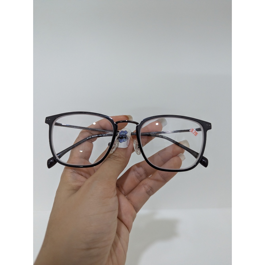 Kính si cận Hàn comely vuông bầu đen càng titan đen size mặt vừa nhỏ