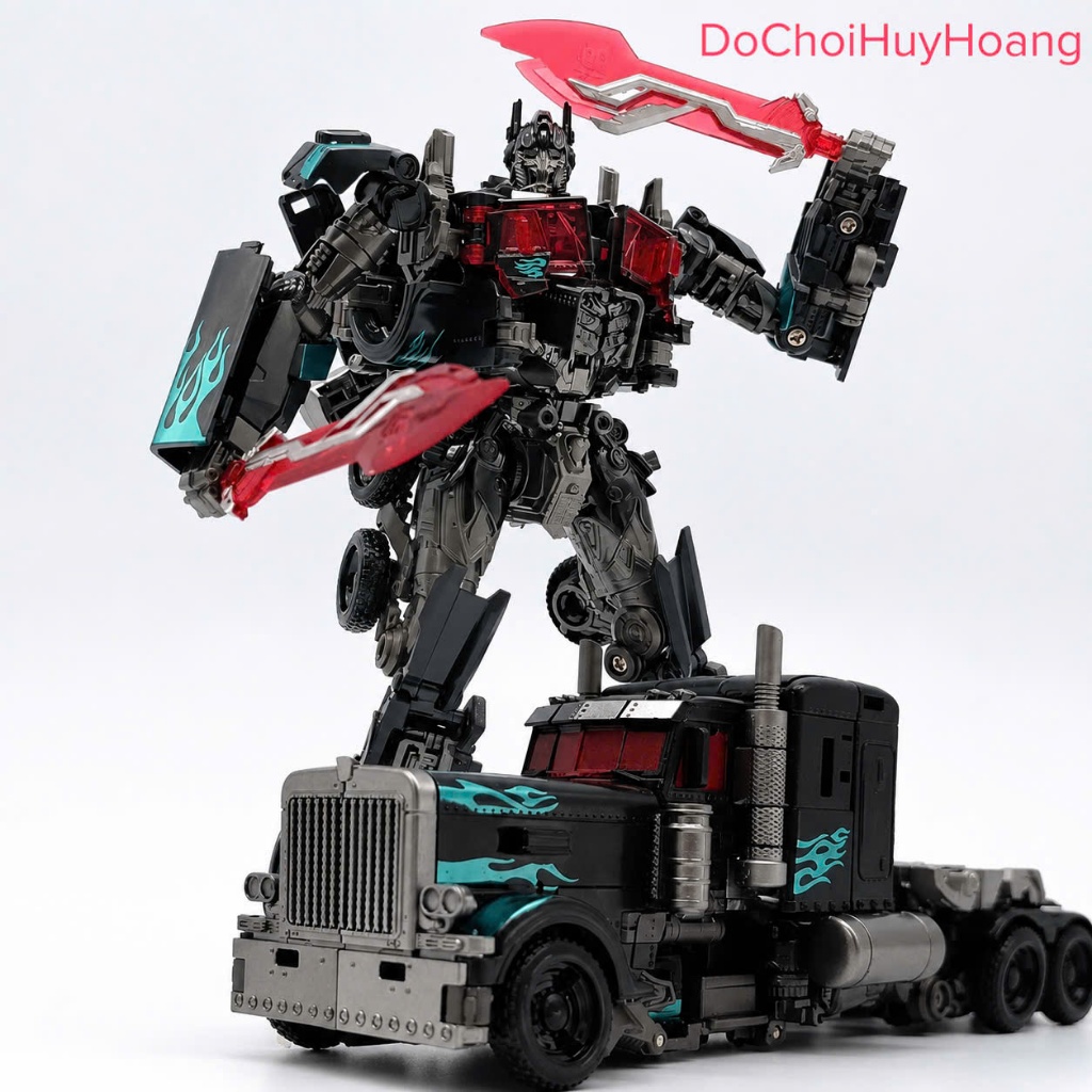 Mô hình robot Optimus cao 18cm 1022C