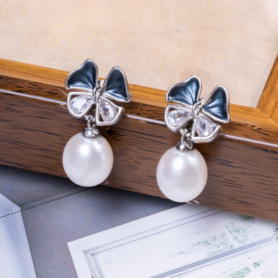 Bông Tai Ngọc Trai Hạt Giọt nước 8Ly Dáng Thả Kèm Charm Cỏ 4 Lá- Ngọc Trai Trường Thịnh