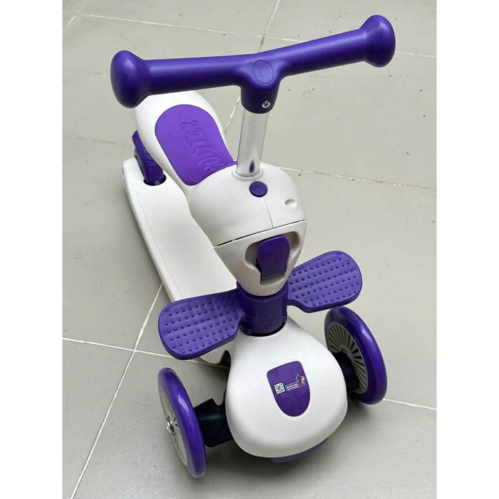 Xe scooter đa năng 2 trong 1 cho bé Quà tặng từ Pediasure