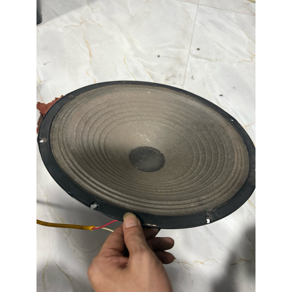 bass loa kéo tháo thùng