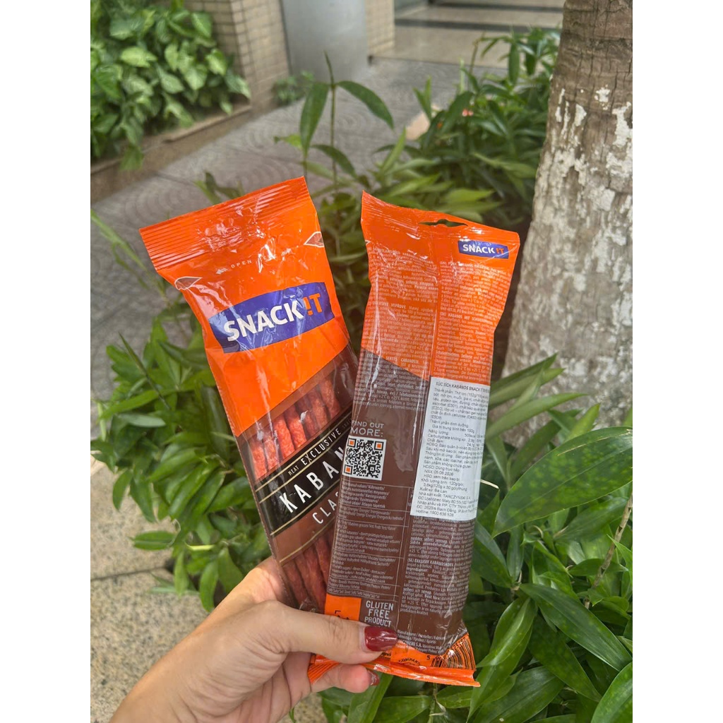 Xúc Xích Khô Salami Kabanos Classic 50g Snack It Ăn Liền Tiện Lợi Cho Mọi Người