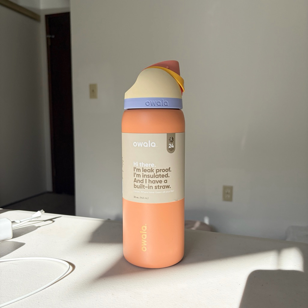 (Bill Mỹ) Bình Nước Giữ Nhiệt Owala 32 oz. FreeSip Stainless Steel Water Bottle - Lemon Meringue No 