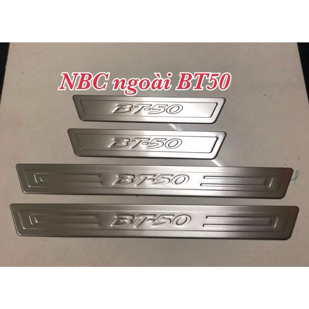Ốp bậc cửa , nẹp bước chân inox BT50 - lắp cho đời 2013 đến 2020 Fom cũ
