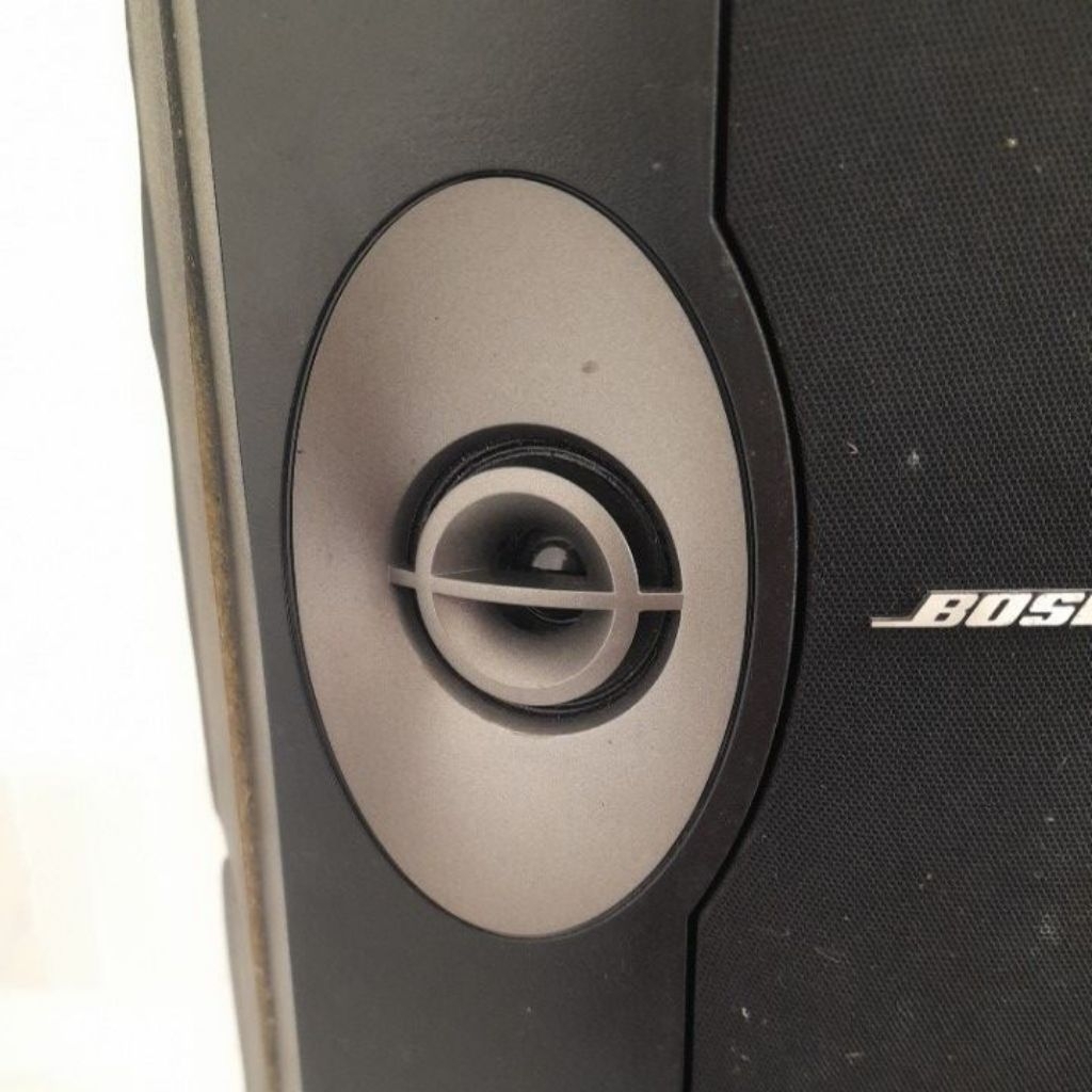 bán 4 củ loa trelb của bose 301 serisV lẽ 1 củ 450k hàng chính hãng ai mua tặng luôn thùng loa