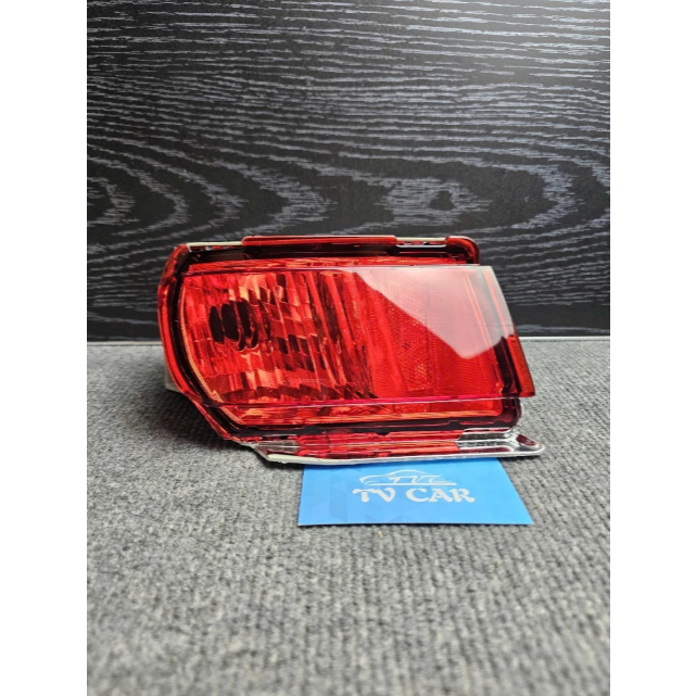 Đèn phản quang cản sau Toyota Land Cruiser Prado (2010-2017). OEM: 81590-60280/ 81580-60250