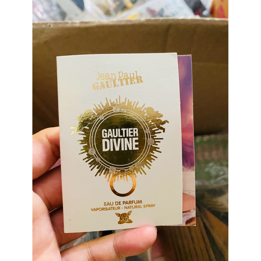 nước hoa mini (vial) thuộc dòng Jean Paul Gaultier Divine.