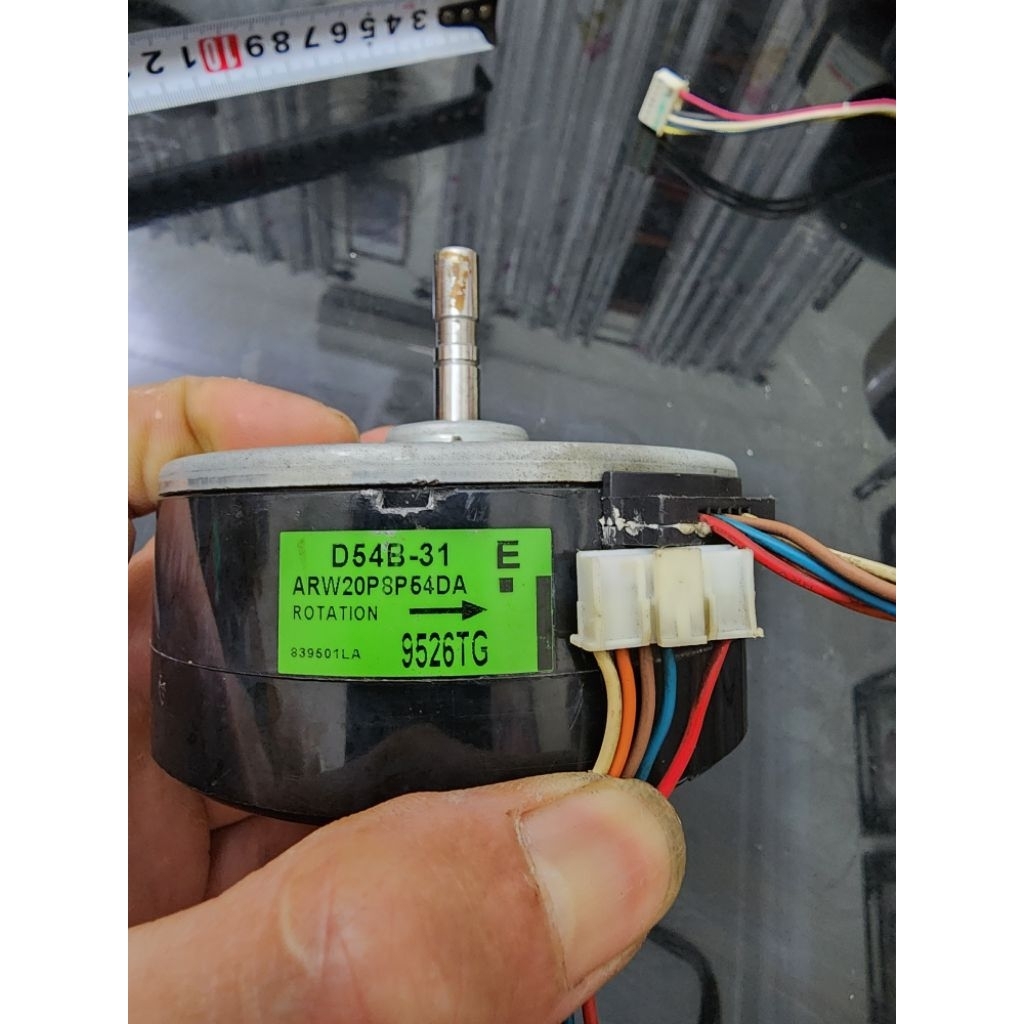 motor quạt mặt lạnh điều hòa daikin DC310V 54W