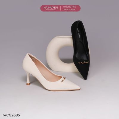 Giày cao gót 7cm nữ HÀ HUYỀN da lì mũi nhọn đính chữ vàng gót nhọn 7 phân - CG2685