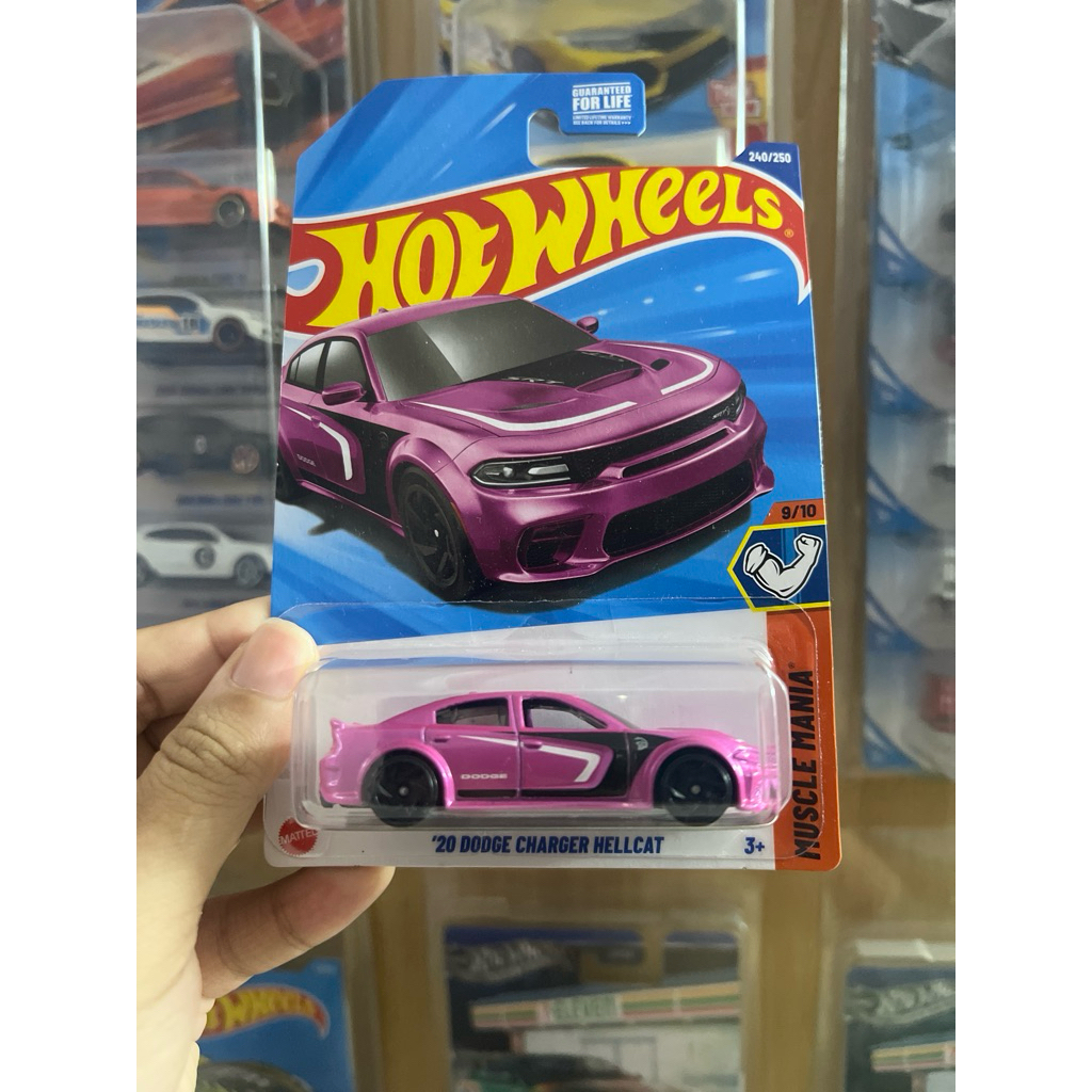 Xe Mô Hình Hot Wheels 20 DODGE CHARGER HELLCAT Card Mỹ