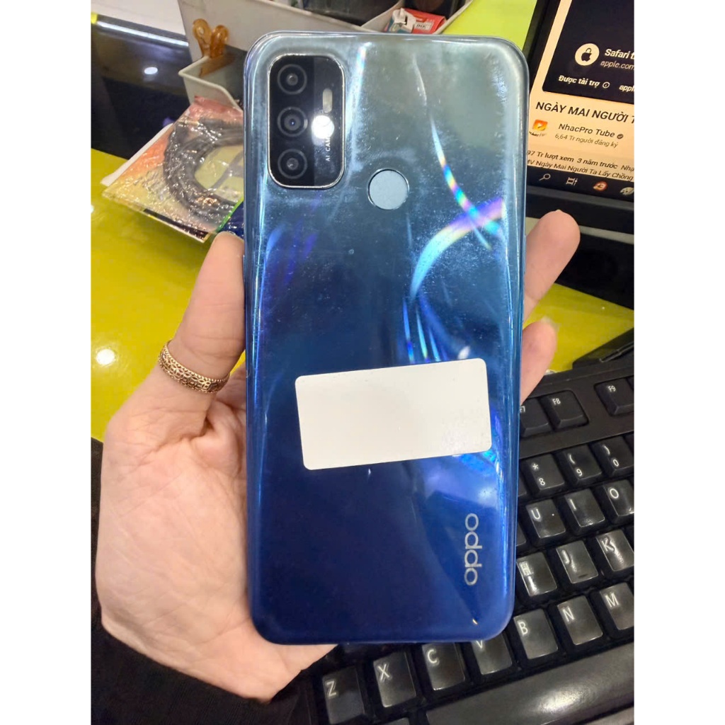 Điện Thoại Oppo A53 8GB/256GB .Cũ có trầy xước . Màu Xanh