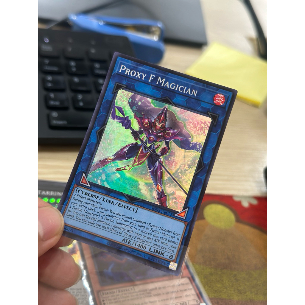 [ NEW ] Thẻ bài Yugioh ES02-AE075 Proxy F Magician