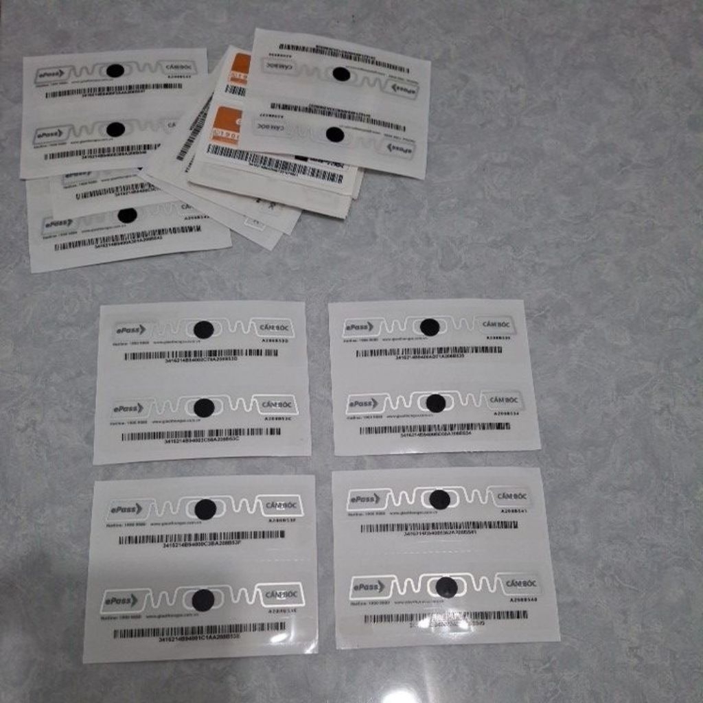 Thẻ thu phí tự động Epass dán đèn cho xe con