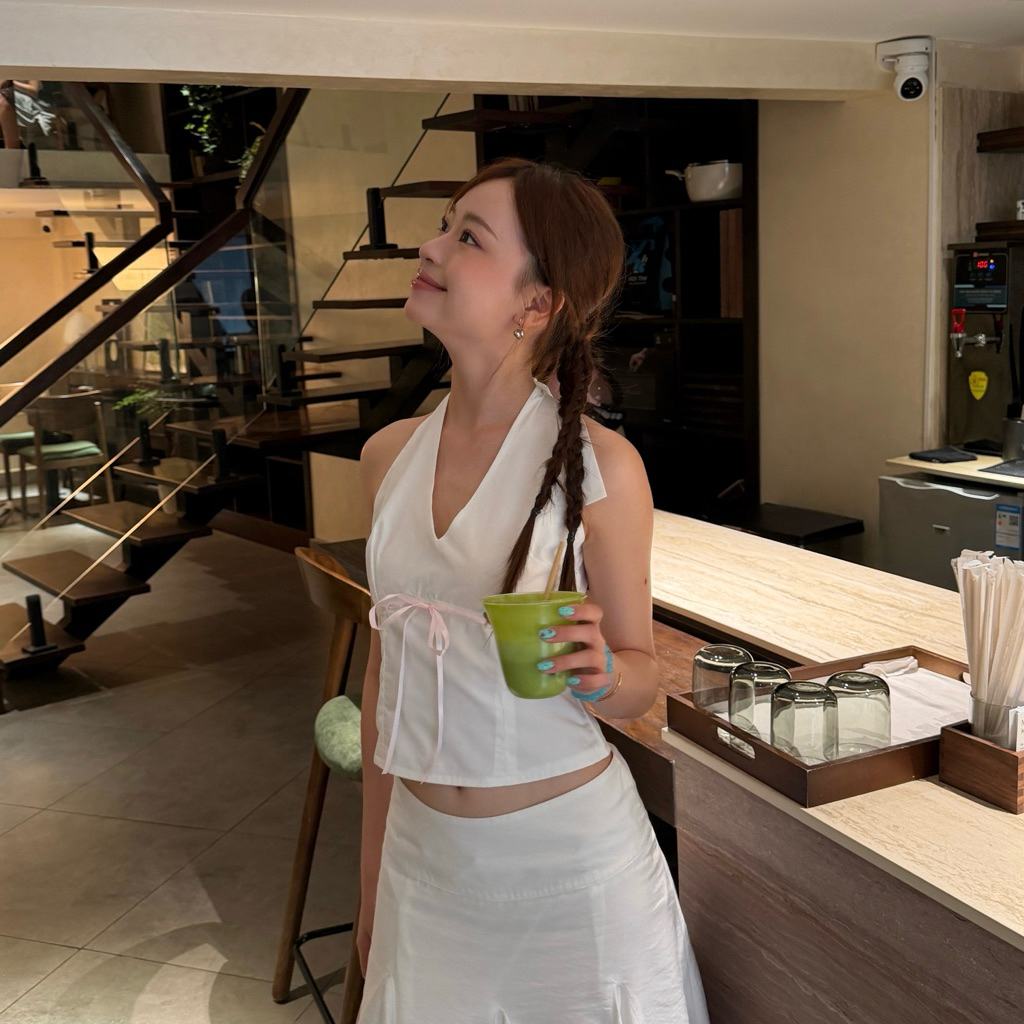 Áo yếm trắng phối ren cột nơ coquette hở lưng Aura Top