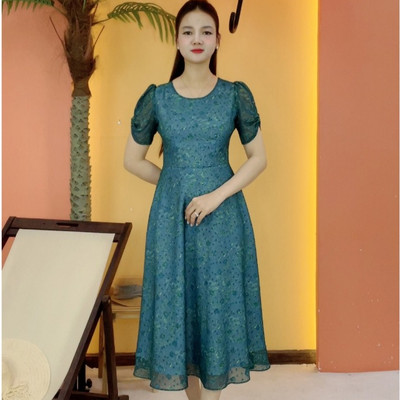 Đầm xòe trung niên cho mẹ - Cổ tròn tay hồ điệp - Xanh hoa - TTV2101
