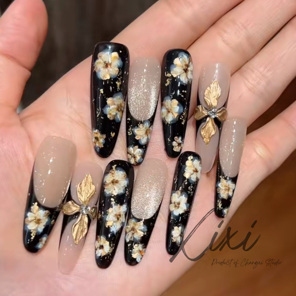 Nailbox thiết kế style Douyin vibe phú bà sang chảnh