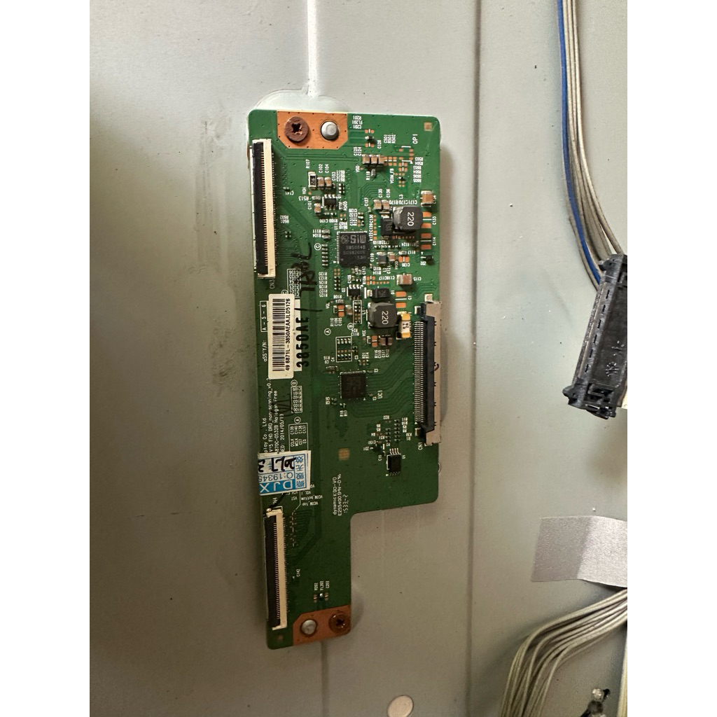 Bo T-Com Tivi LG 49LJ550T