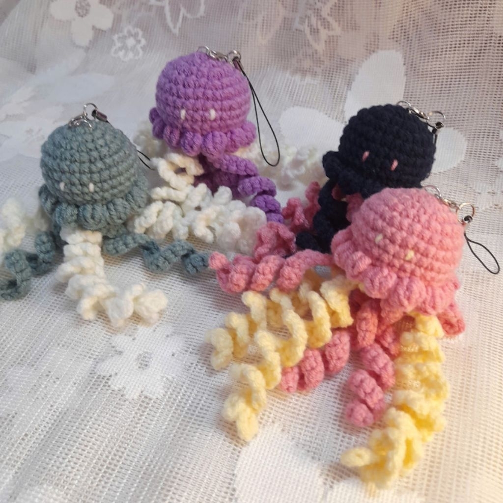 [MÓC KHÓA LEN SỨA 2 MÀU HANDMADE] Móc Khóa Con Sứa Bằng Len Móc Thủ Công Đồ Decor Balo, Túi Xách Siê