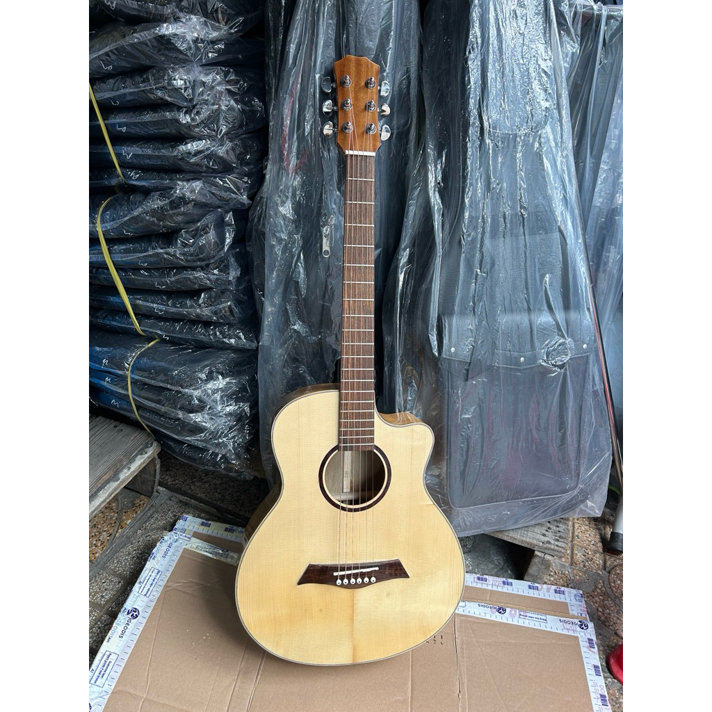 Đàn guitar acoustic size 3/4