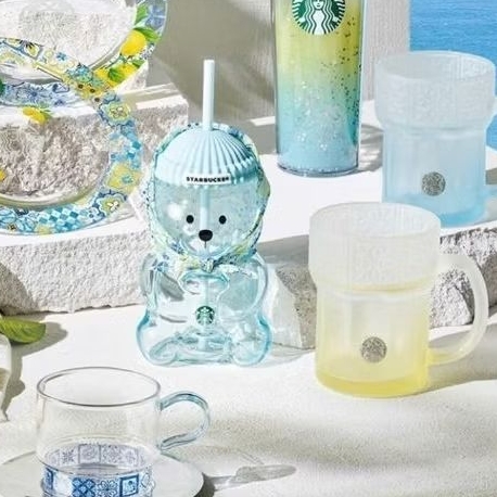 Ly gấu ajumma starbuckskorea 2026