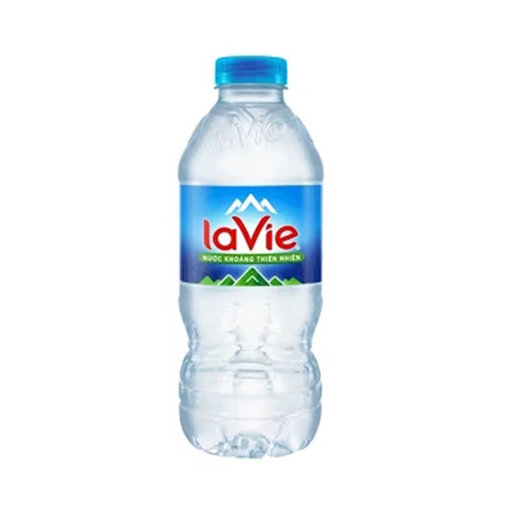 1 chai nước suối LaVie số 1