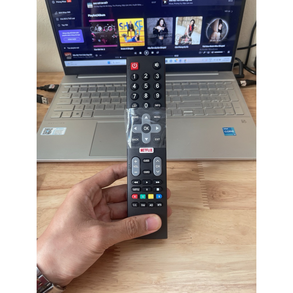 Remote Điều khiển Tivi CooCaa cao cấp( Dùng chung tất cả các dòng Tivi CooCaa)