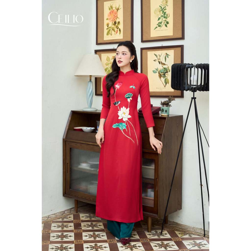 CEILIO áo dài truyền thống lụa tằm ướt màu đỏ thểu hoa sen