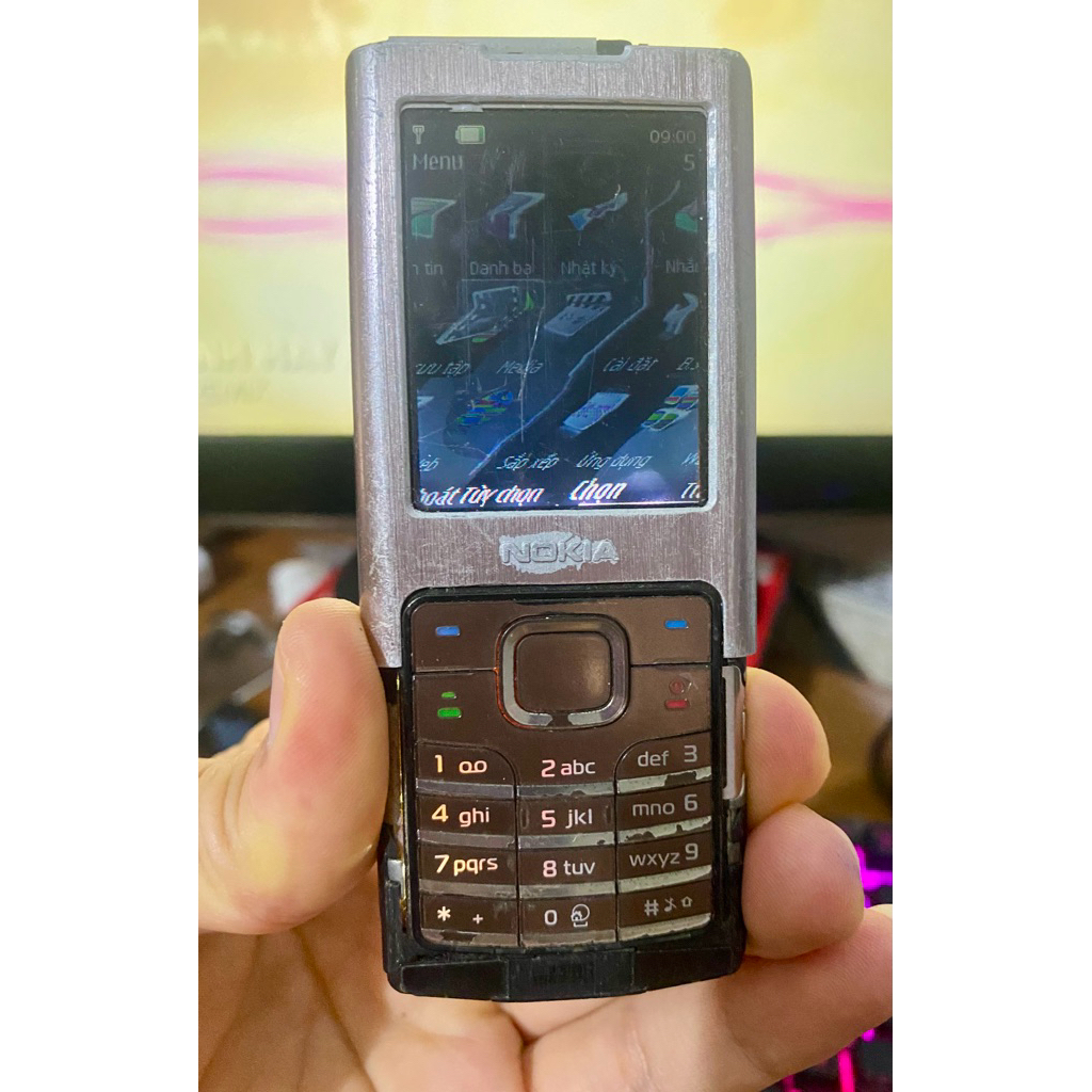 Xác Nokia 6500c trùng imei, lên màn xấu, hiển thị bị méo mó , phím bấm còn ăn, không bin đủ nắp, ae 