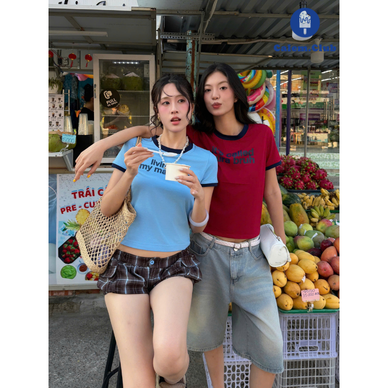 Calem.Club - Áo Baby tee Calem Delulu Club chữ in phối viền, cổ tròn form boxy vải thun cotton 4 chi