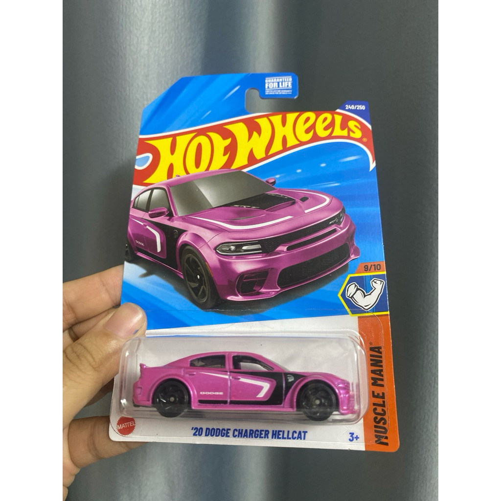 Xe Mô Hình Hot Wheels 20 DODGE CHARGER HELLCAT