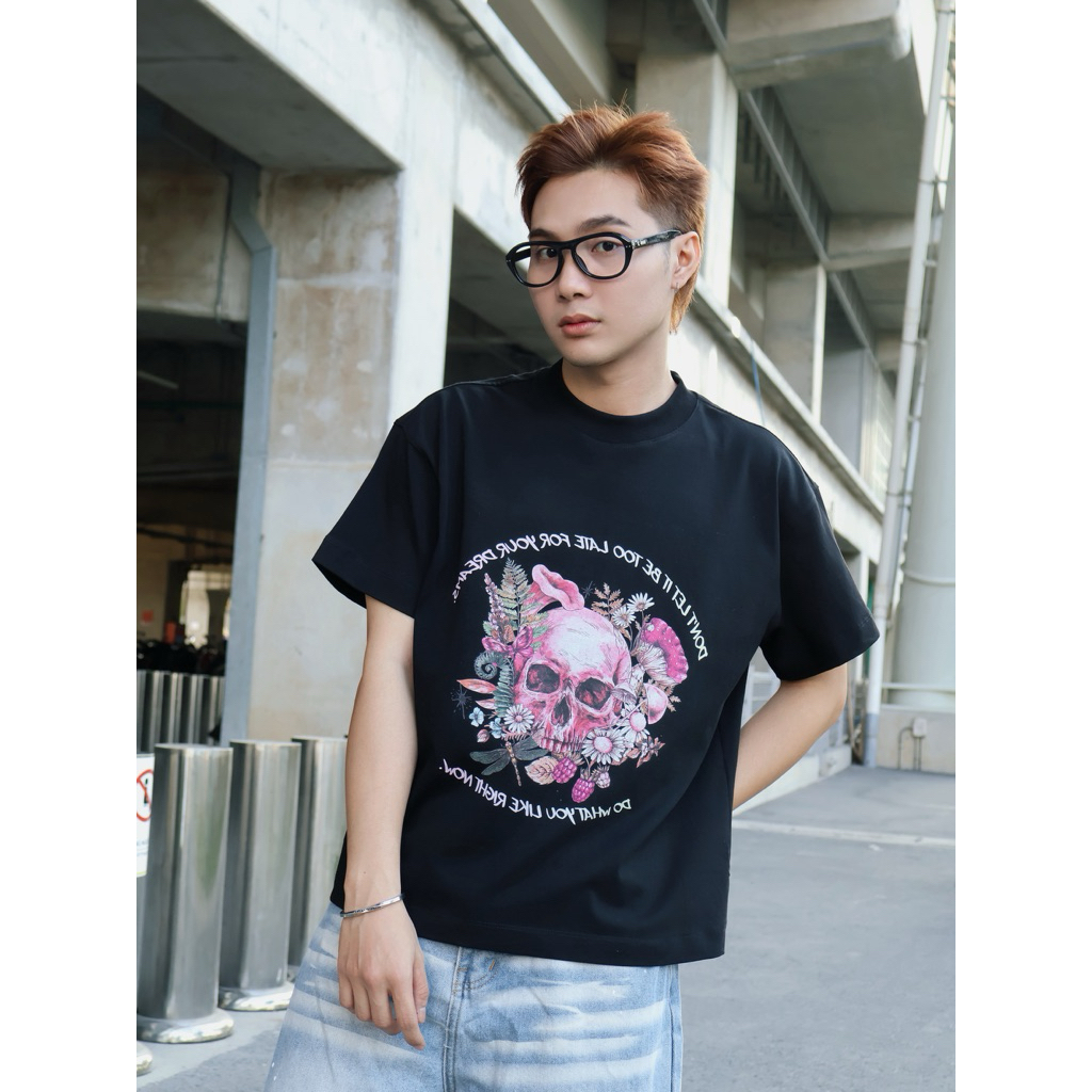 Áo thun đen THE RIGHT NOW Tee by VENN - Áo soi gương