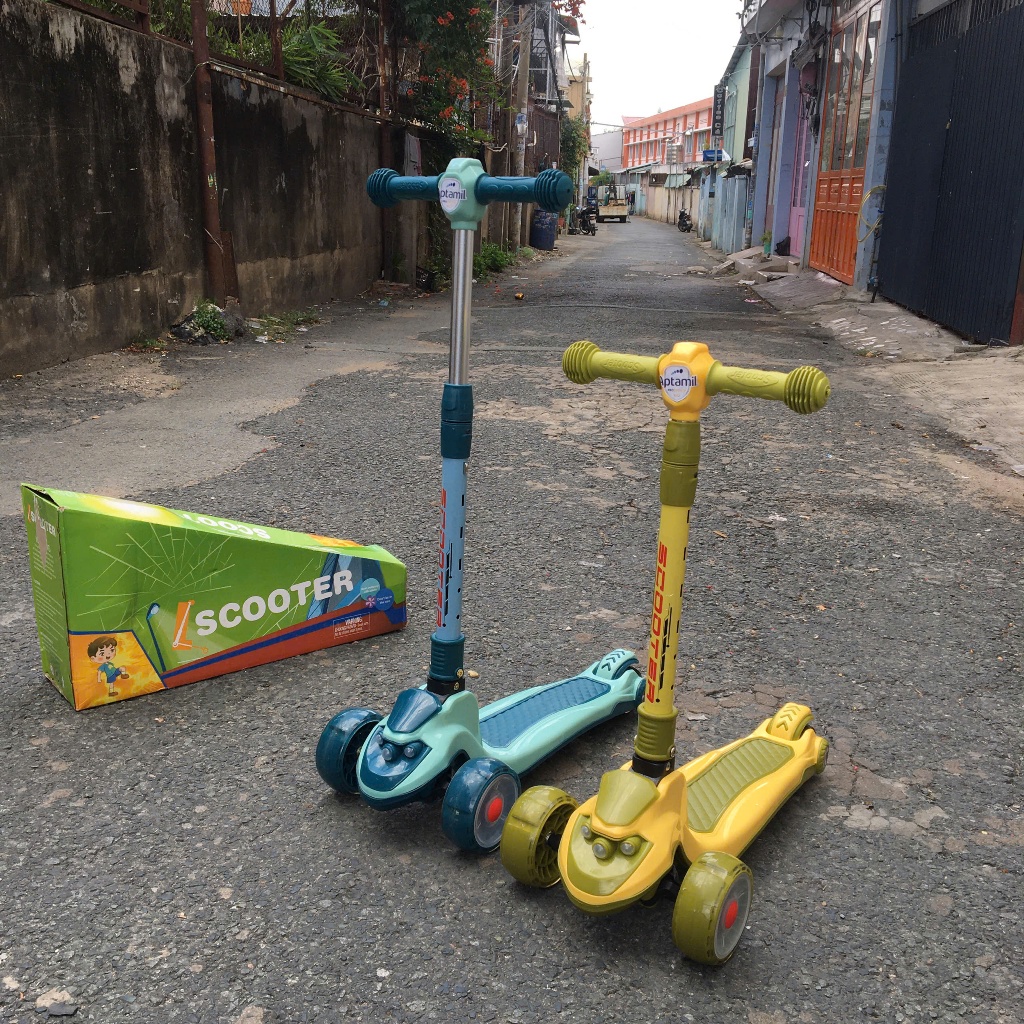 Xe Trượt Scooter Cho Bé Có Nhạc, Đèn Grow/ VitaDairy/ Bobby/ Aptimil