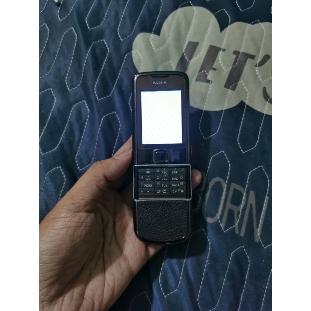 Linh kiện 8800e trắng màn