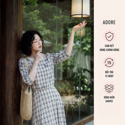 [ ADORE ] Áo kiểu Top karo navi phối ren thêu hoa rơi 611TO1014