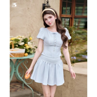 Set bộ Twentyfive gồm áo kiểu tay bồng và chân váy xòe phối nơ nữ tính điệu đà SACM53