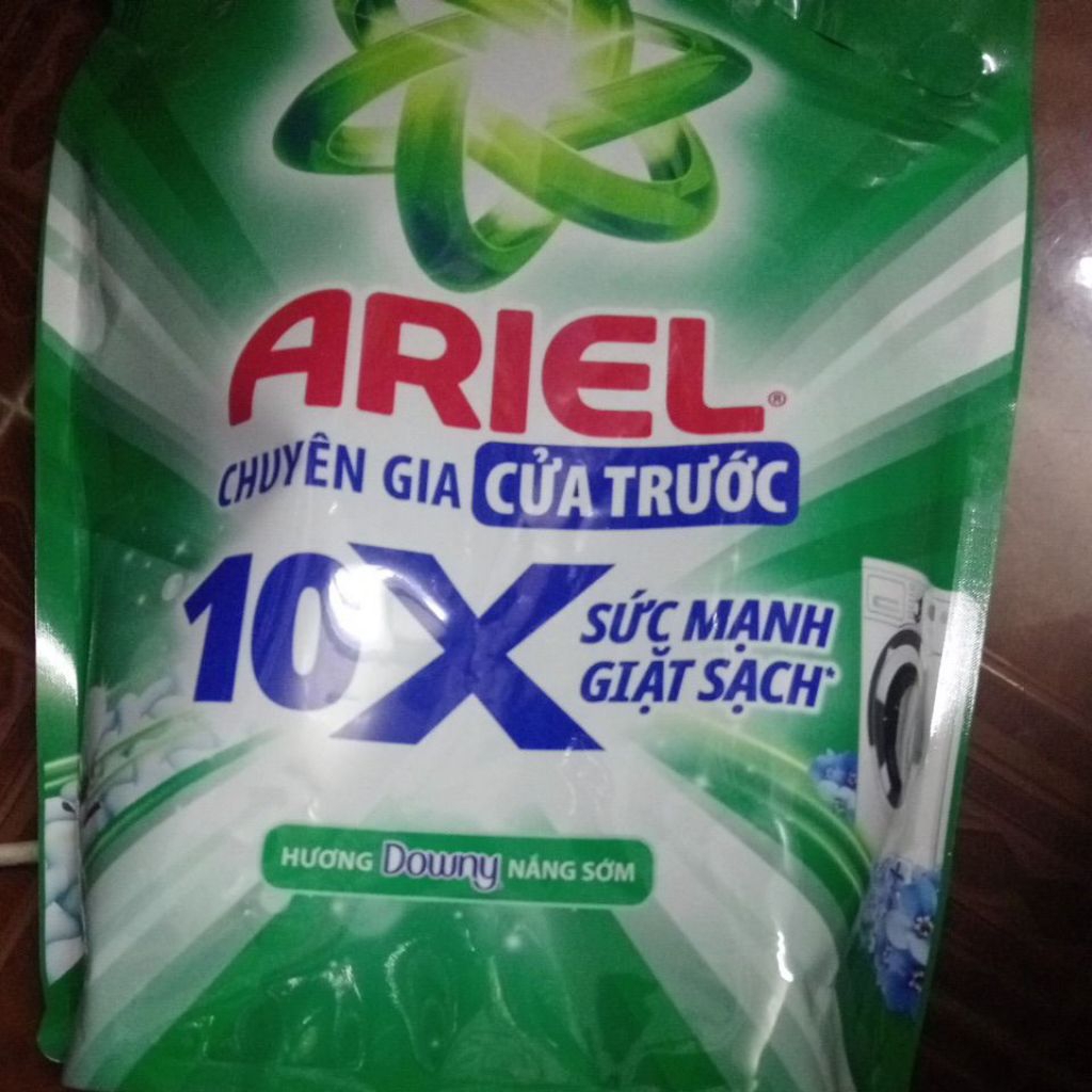 nước giặt ariel