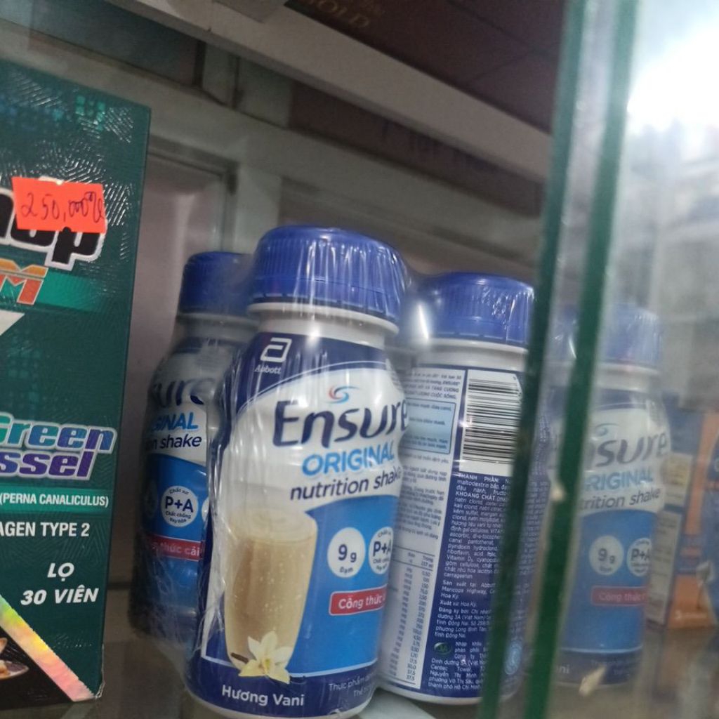 Sữa ensure nước 1 lọ